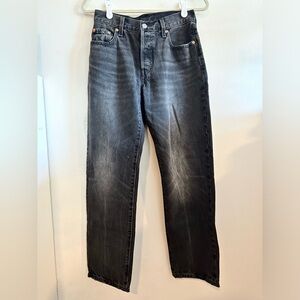 Black Levi’s Straight Leg Jeans